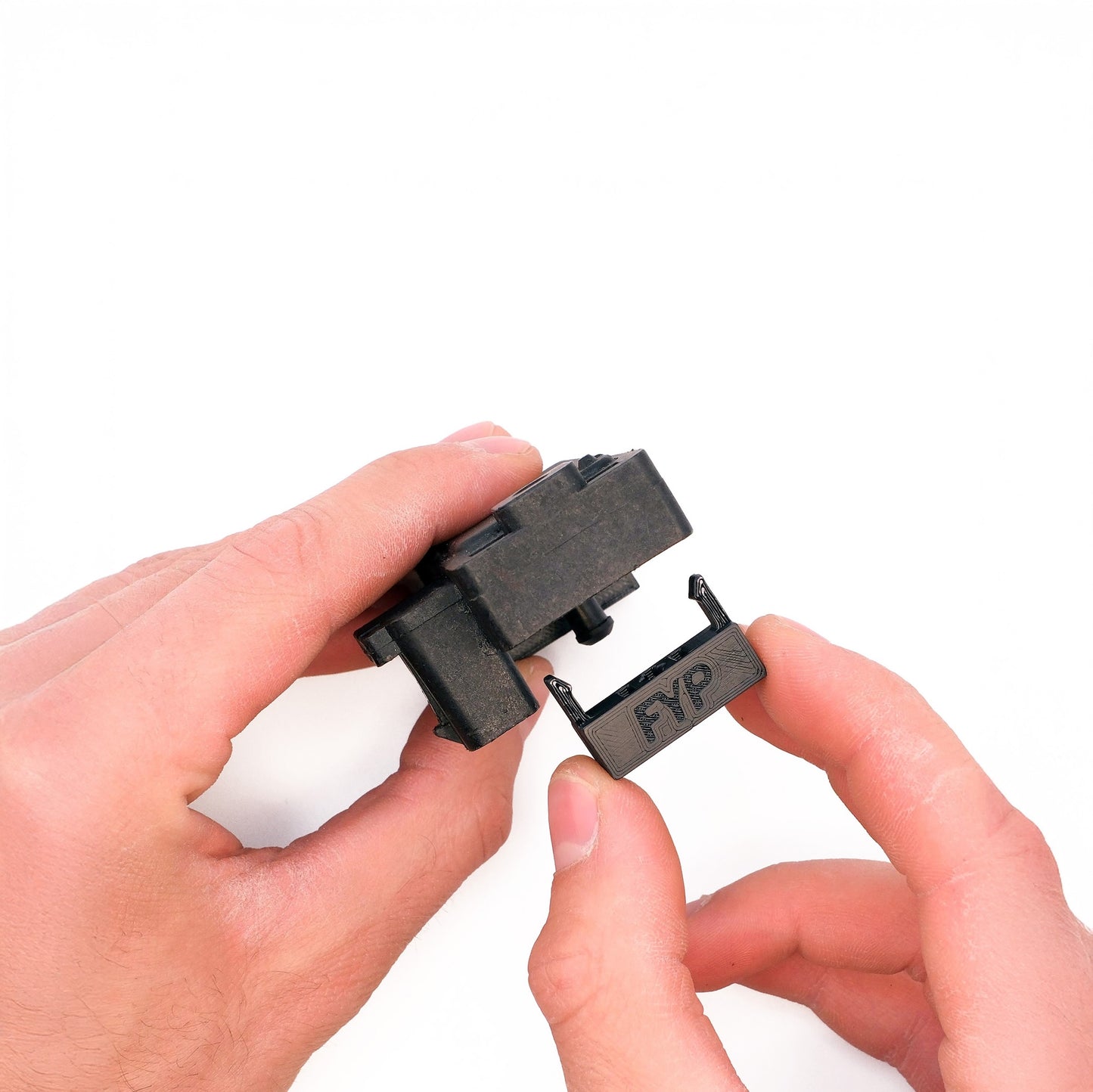 MAP Sensor Renault mit Halteclip vor Montage / Renault MAP sensor with retaining clip before installation