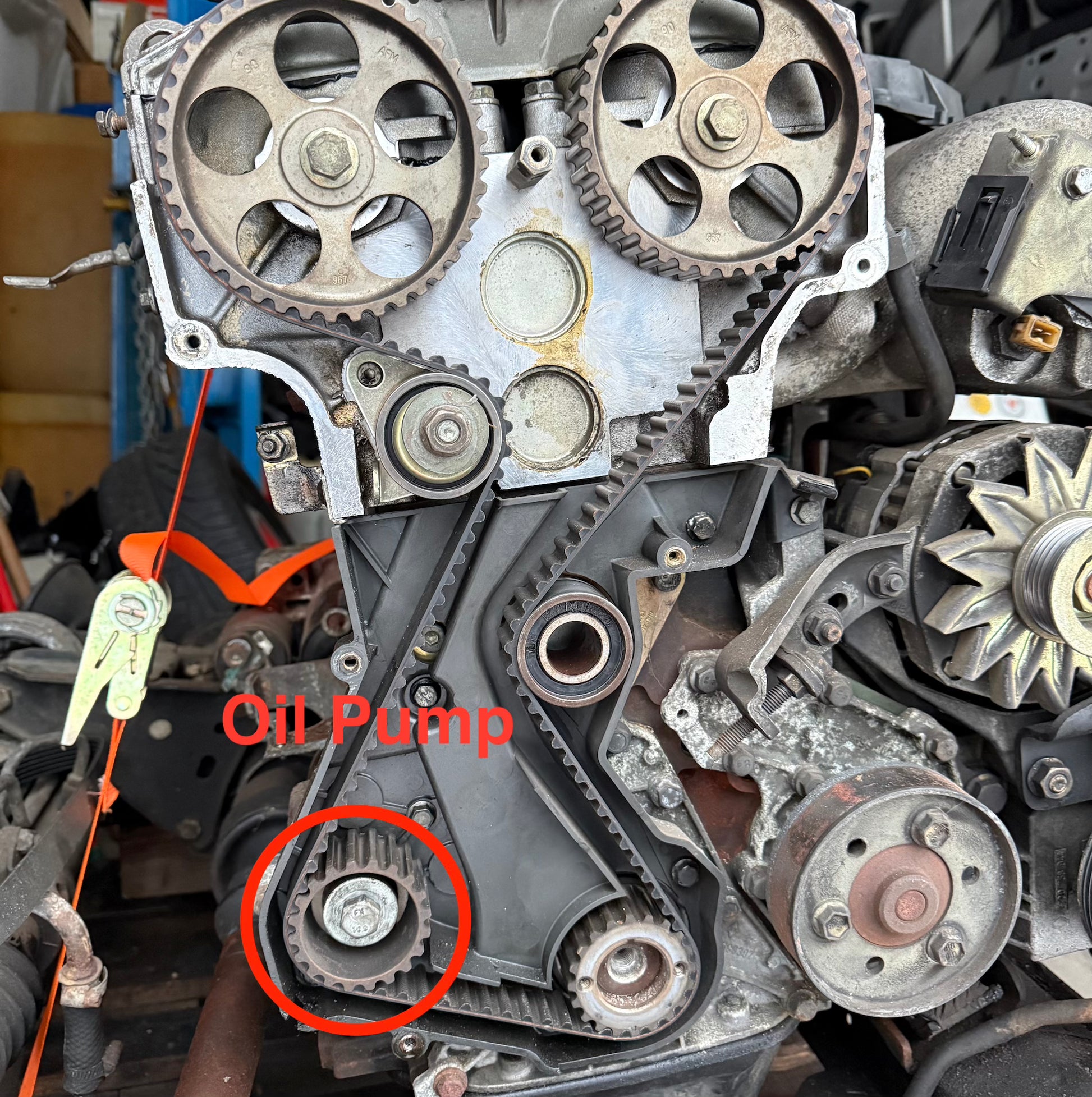Welle Ölpumpe Renault F-Motor Zahnriemen Position markiert / Renault F engine oil pump shaft timing belt position marked