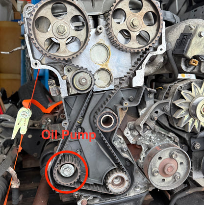 Welle Ölpumpe Renault F-Motor Zahnriemen Position markiert / Renault F engine oil pump shaft timing belt position marked