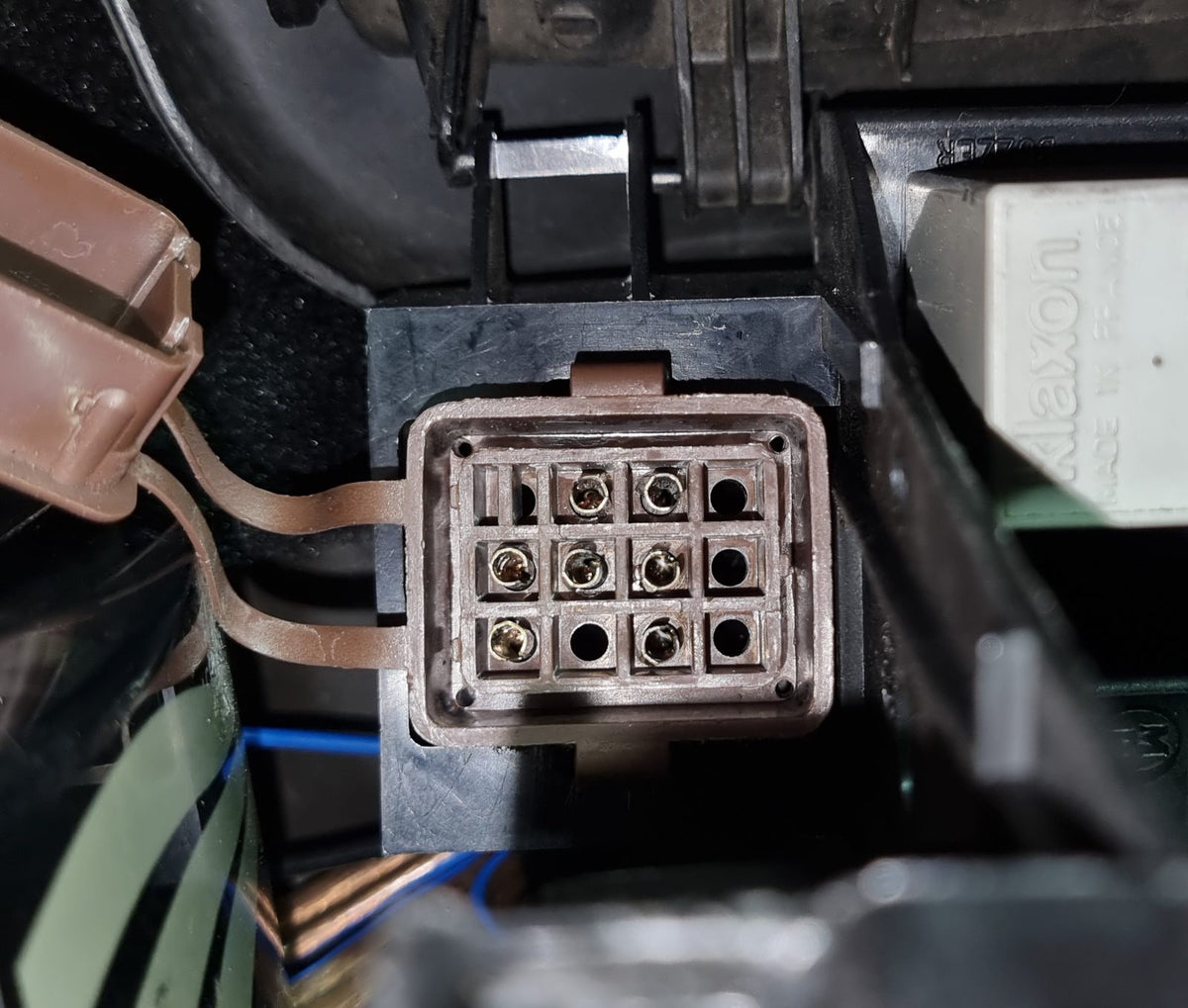 12-Pin-Diagnosebuchse im klassischen Renault